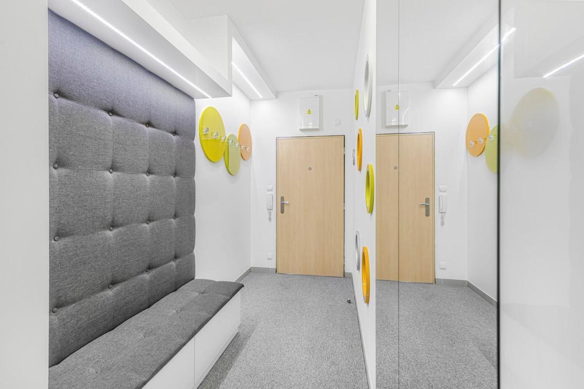 Appartamento New Large Apartment, Free Parking! *